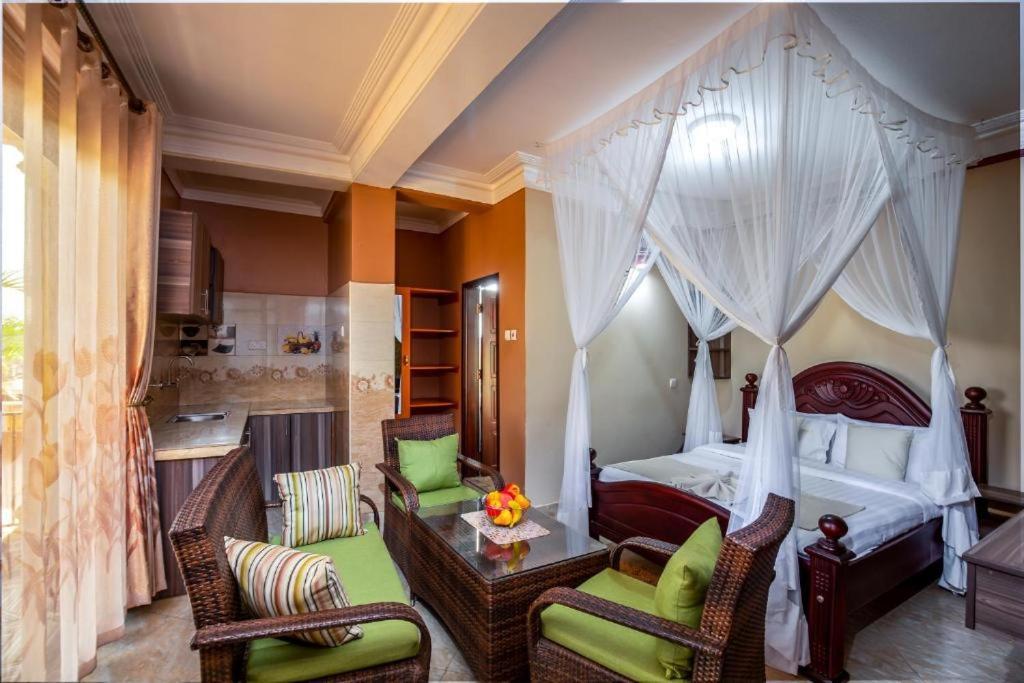 Keba Xpress Hotel - Entebbe Dış mekan fotoğraf